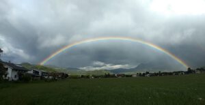 Ferienwohnung Kaiserpanorama Blick vom Balkon auf Regenbogen