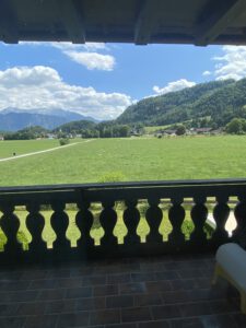 Ferienwohnung Kaiserpanorama Balkon mit Kaiser-Gebirge