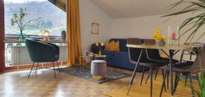 Ferienwohnung Panoramablick Wohnzimmer mit Blick